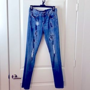 Nine Planet Distressed Medium Wash Skinny Jeans Size 7 Waist 30” PREOWNED